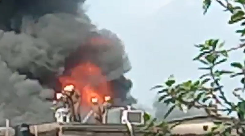 Latest Bengali News: Massive fire engulfed at a plastic factory at Chitpur, huge loss