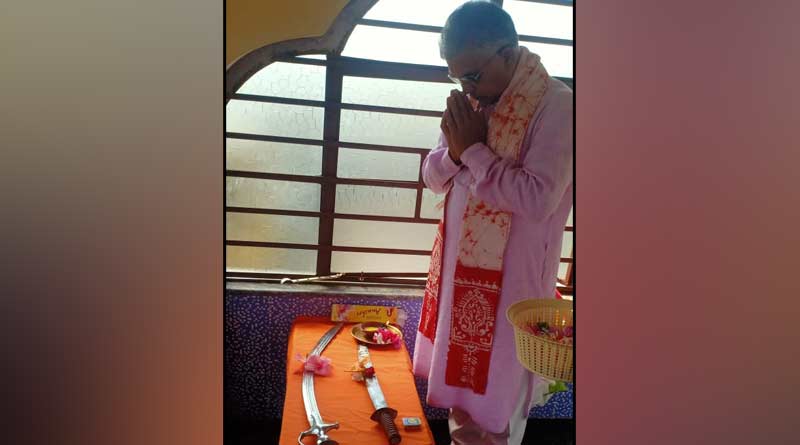 ‘পশ্চিমবঙ্গে বিজেপির শাসন প্রতিষ্ঠা করতেই হবে’, বিজয়ায় সহকর্মীদের খোলা চিঠি দিলীপের