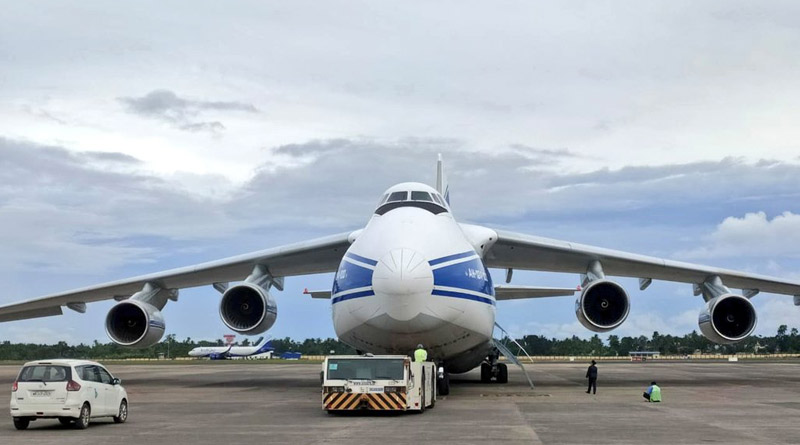 Giant Russian cargo plane lands at Kolkata airport today | SangbadPratidin