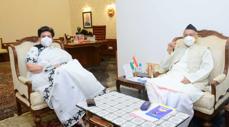 মহারাষ্ট্রের রাজ্যপালের কাছে ‘লাভ জিহাদ’ নিয়ে নালিশ, বিতর্কে মহিলা কমিশনের প্রধান