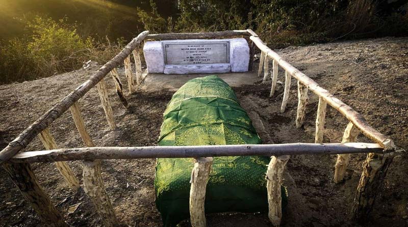 Indian Army restores damaged grave of a Pakistani officer | Sangbad Pratidin
