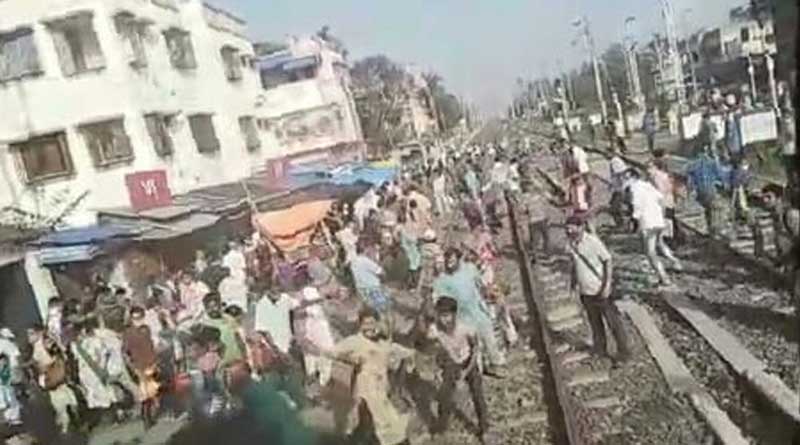 West Bengal news: Rail line blocked, protest at Sonarpur | Sangbad Pratidin