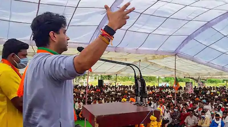 সভায় যোগ দিতে গিয়ে চাষির মৃত্যু, উপেক্ষা করেই বক্তৃতা দিলেন জ্যোতিরাদিত্য সিন্ধিয়া
