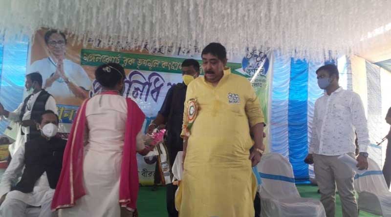 সাবধানী অনুব্রত, শুভেন্দুর দলবদলের জল্পনা নিয়ে মুখে কুলুপ তৃণমূল নেতার
