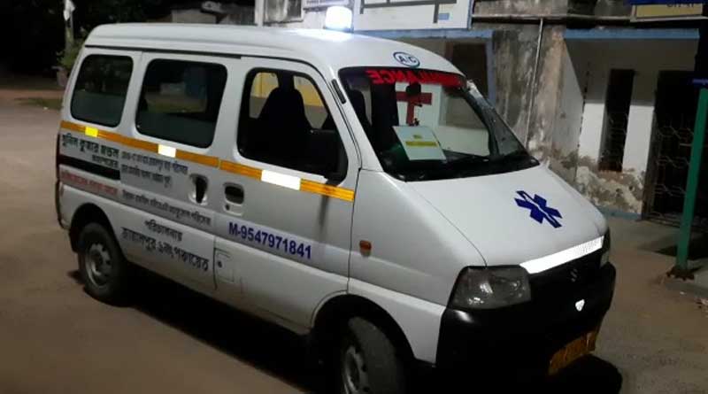 অ্যাম্বুল্যান্সের ভাড়া মেটাতে গায়ের গয়না খুলে দিলেন রোগী, অমানবিকতার ছবি পূর্ব বর্ধমানে