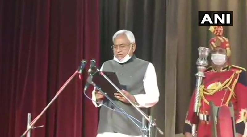 সপ্তমবারের জন্য বিহারের মুখ্যমন্ত্রী হিসেবে শপথগ্রহণ করলেন ‘শক্তিহীন’ নীতীশ
