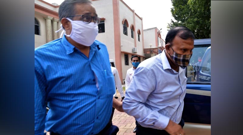 গরুপাচারে অভিযুক্ত বিএসএফ কর্তা সতীশ কুমারকে ১৪ দিনের হেফাজতে নিল সিবিআই