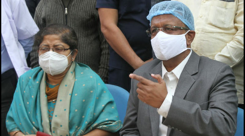 ‘খুব বেশি হলে হয়তো মৃত্যু হবে’, কোভ্যাক্সিনের দ্বিতীয় দফার টিকা নিয়ে মন্তব্য ফিরহাদের