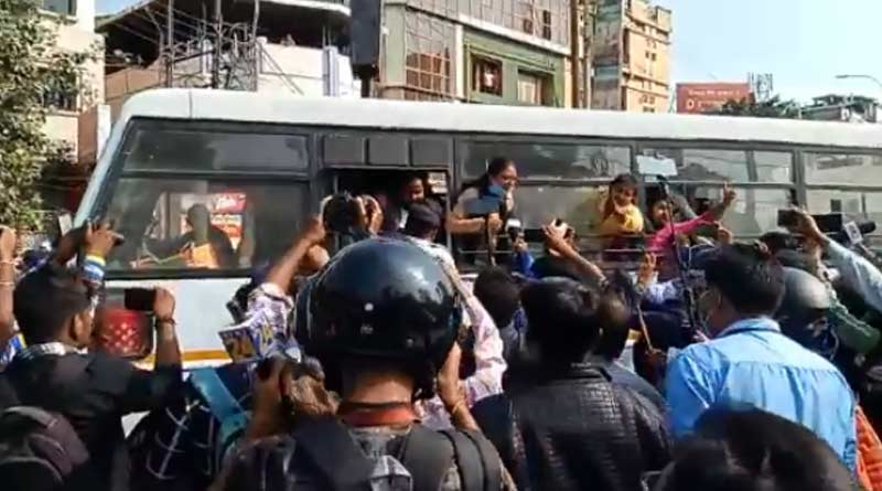 বিজেপির ডাকা বন্‌ধে রণক্ষেত্র শিলিগুড়ি, ছেঁড়া হল মুখ্যমন্ত্রীর পোস্টার! গ্রেপ্তার ২৫