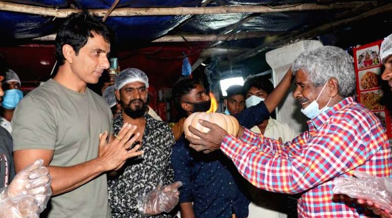 নিজের নামে তৈরি ফাস্ট ফুডের দোকানে সারপ্রাইজ ভিজিট সোনুর, তারপর…! ভিডিও ভাইরাল