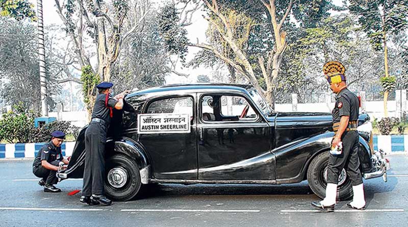 Pak commander's car will be on road in kolkata on 26 January | Sangbad Pratidin