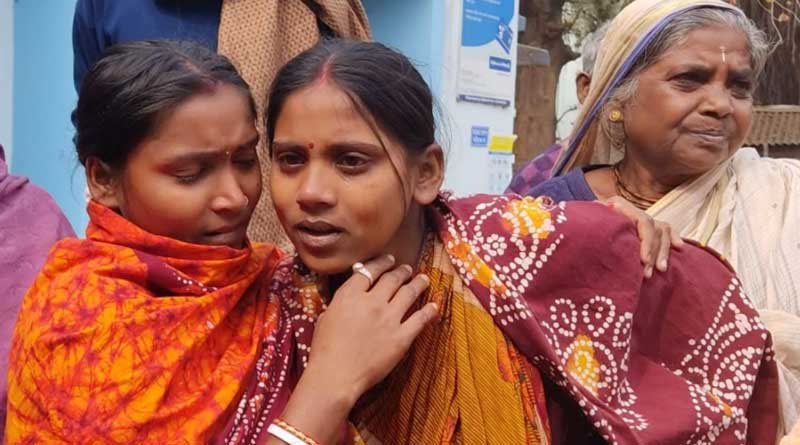 স্মার্টফোন নিয়ে ব্যস্ত নার্স! রাজ্যের সরকারি হাসপাতালে ‘বিনা চিকিৎসায়’ মৃত্যু দুধের শিশুর