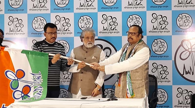 তৃণমূলে যোগ দিলেন ‘মমতার স্পিরিটে মুগ্ধ’ CAB’র প্রাক্তন সচিব বিশ্বরূপ দে
