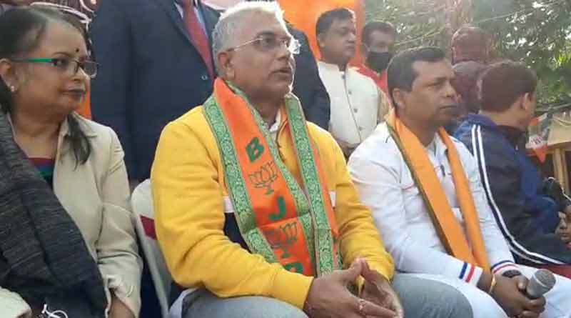 ‘প্রচারের জন্য প্রকল্প ঘোষণা, মানুষ কিছুই পাবে না’, মুখ্যমন্ত্রীকে তোপ দিলীপের