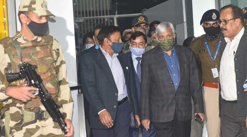 ‘আমরা জানি কীভাবে শান্তিপূর্ণ ভোট করাতে হয়’, রাজ্যে পা রেখেই বার্তা নির্বাচন কমিশনারের
