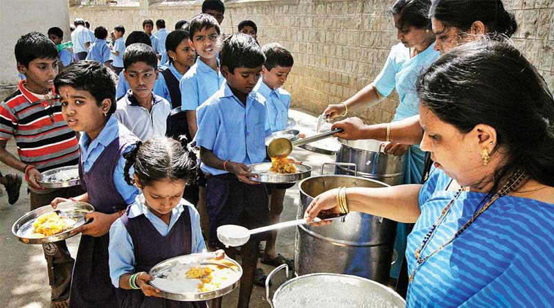 Mid Day meal to be distributed amangs students school students | Sangbad Pratidin