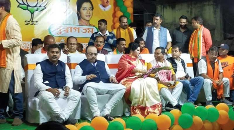 ‘সোনার গোপালের জন্যই তৃণমূলের নিধন হবে’, জনসভায় মুখ্যমন্ত্রীর জন্য ‘দুঃখপ্রকাশ’ শোভনের