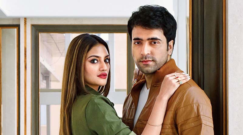 Nusrat Jahan and Abir Chatterjee picture used for trolling | Sangbad Pratidin
