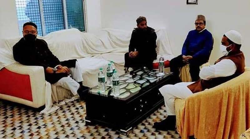 AIMIM leader Asaduddin Owaisi meets Abbas Siddiqi at Furfura Sharif in Bengal | Sangbad Pratidin