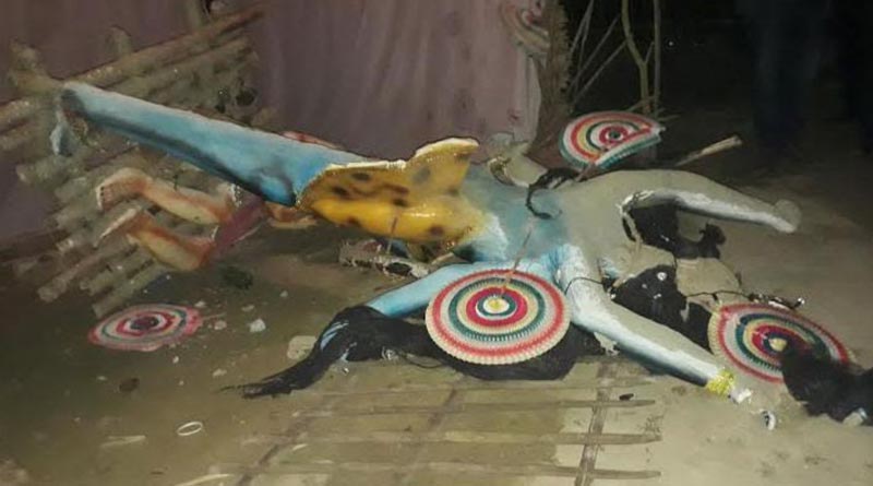 বাংলাদেশে অব্যাহত মৌলবাদীদের তাণ্ডব, এবার কালী মন্দিরের প্রতিমা ভাঙচুর
