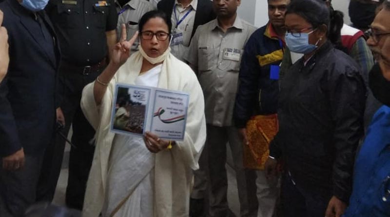 বাংলার ঋণের বোঝা নিয়ে বামেদের খোঁচা, কেন্দ্রকে ‘নির্দয়’ বলে তোপ মুখ্যমন্ত্রীর