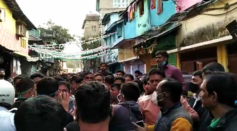 নাবালিকা খুনকে কেন্দ্র করে সংঘর্ষে জড়াল তৃণমূল-বিজেপি, রণক্ষেত্রে জোড়াবাগান