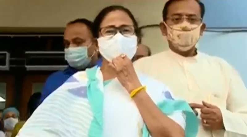 Mamata Banerjee at SSKM hospital to see minister Jakir Hossain | Sangbad Pratidin