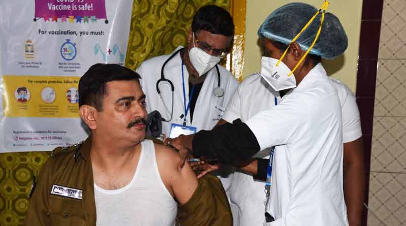 রাজ্যের পুলিশকর্মীদের টিকাকরণ শুরু, প্রথম টিকা নিলেন অনুজ শর্মা