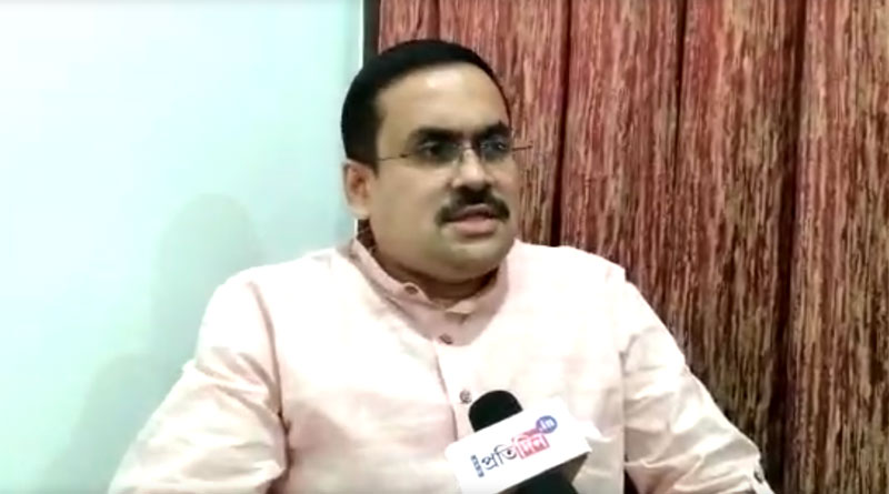‘দক্ষতা দেখেই নিয়োগ করে মোদি সরকার, কারও ভাইপো কিনা দেখা হয় না’, খোঁচা অনির্বাণের