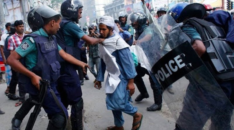 Bangladesh: Hefajot supporters clash with police in Dhaka | Sangbad Pratidin