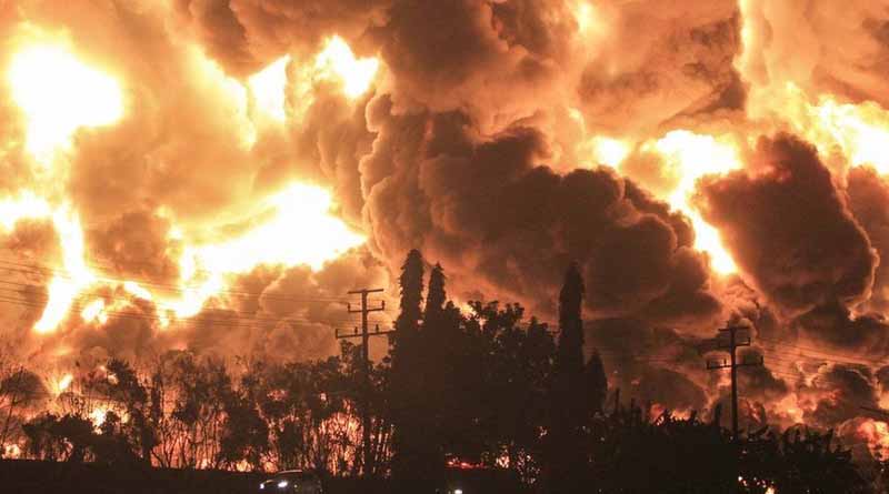 A massive fire engulfs Indonesia's biggest oil refinery । Sangbad Pratidin