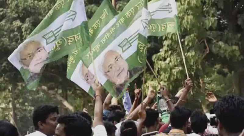 দুর্নীতিতে যুক্ত শীর্ষ নেতৃত্ব, বঙ্গে প্রার্থী ঘোষণার পরই JDU রাজ্য সভাপতি পদে ইস্তফা অশোকের