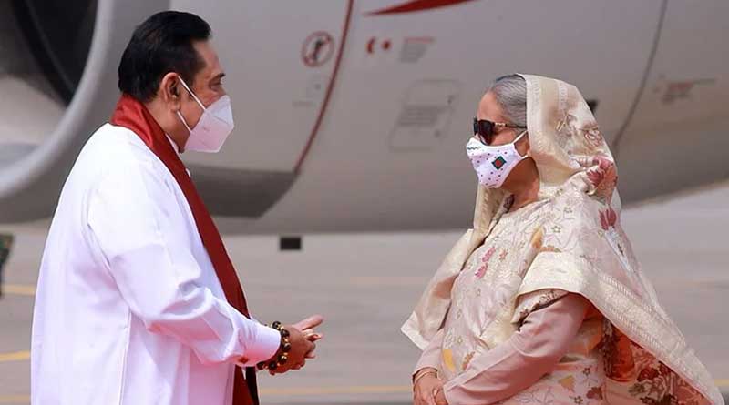 মুজিববর্ষের অনুষ্ঠানে যোগ দিতে বাংলাদেশ পৌঁছলেন শ্রীলঙ্কার প্রধানমন্ত্রী রাজাপক্ষে