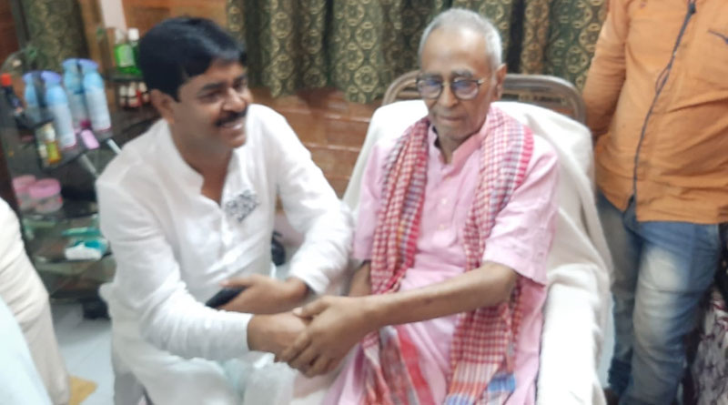 ‘দল খোঁজই নেয় না’, আক্ষেপ রেজ্জাকের, মান ভাঙাতে আসরে অভিষেক ঘনিষ্ঠ শওকত মোল্লা