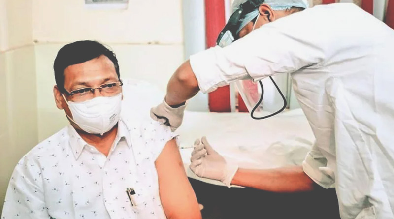 ভ্যাকসিন নেওয়ার কয়েকদিনের মধ্যেই করোনায় আক্রান্ত গুজরাটের মন্ত্রী