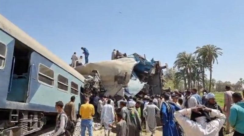 At least 32 killed as two trains collide in Egypt's Sohag, rescue operations underway | Sangbad Pratidin
