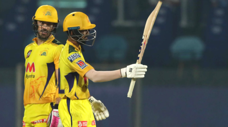 অসাধারণ ব্যাটিং ডু’প্লেসি-ঋতুরাজের, হায়দরাবাদকে হেলায় হারাল ধোনির চেন্নাই