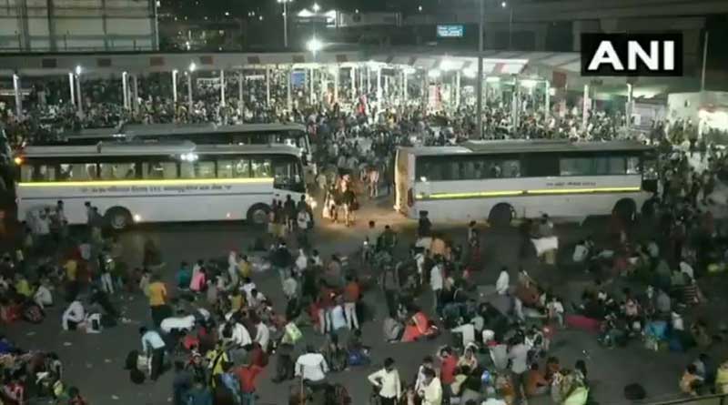 Delhi lockdown triggers panic among migrant workers, last year-like scenes at Anand Vihar Bus Terminal | Sangbad Pratidin