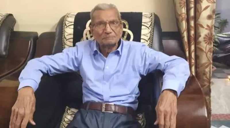 যুবকের জন্য ছেড়েছিলেন হাসপাতালের বেড, বাড়িতেই মৃত্যু করোনা আক্রান্ত অশীতিপর RSS সদস্যের