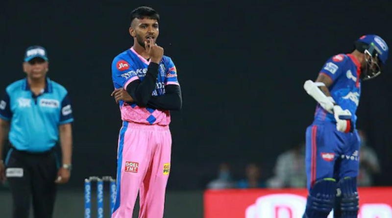 IPL-এর বেতনে চলছিল চিকিৎসা, বাঁচানো গেল না রাজস্থানের তরুণ পেসারের বাবাকে