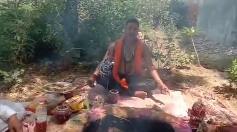 ‘ওম করোনা ভাগ…’, ভাইরাস তাড়াতে যজ্ঞ সাধুর, নেটদুনিয়ায় ভাইরাল ভিডিও