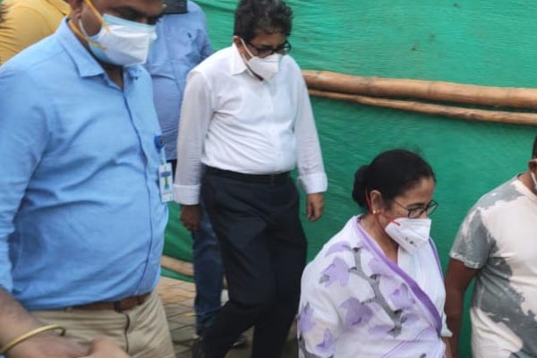 Yaas : CM Mamata Banerjee visits Cyclone Yaas affected areas of Digha sea beach