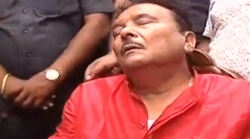 হাসপাতাল থেকে ছাড়া পাওয়ার পরই অসুস্থ মদন মিত্র, রয়েছে শ্বাসকষ্ট