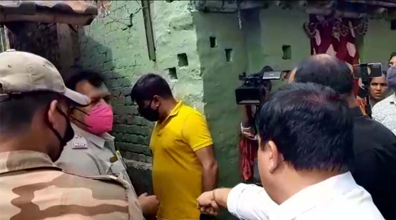 ফের ভাটপাড়ায় শুটআউট, পক্ষপাতিত্বের অভিযোগে পুলিশের সঙ্গে বচসা অর্জুন সিংয়ের
