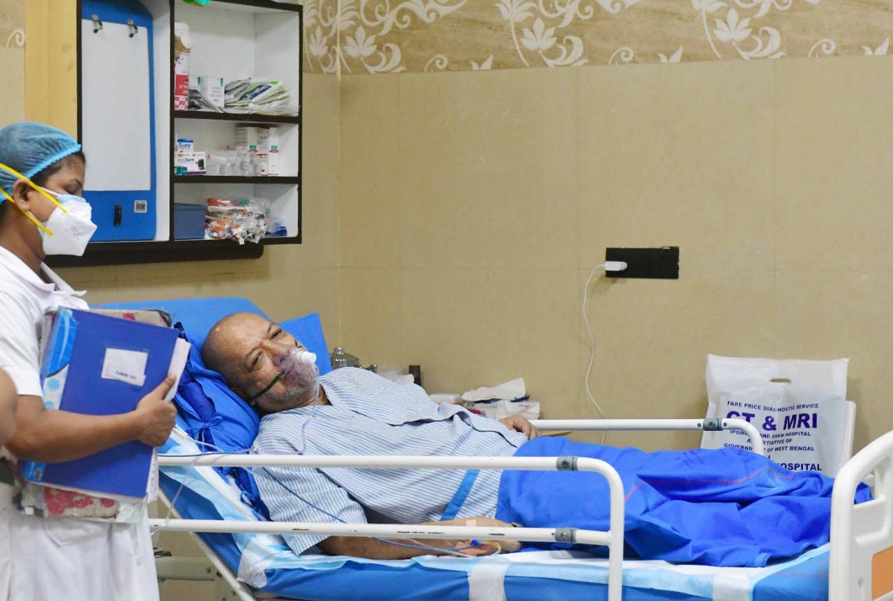 CM Mamata Banerjee at SSKM Hospital to take stock of Kabir Suman's health