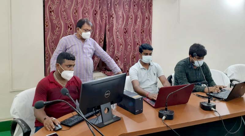 ৮ হাজার পরিযায়ীর কর্মসংস্থান করছে জেলা পরিষদ, পুরুলিয়ায় মানবিক উদ্যোগ