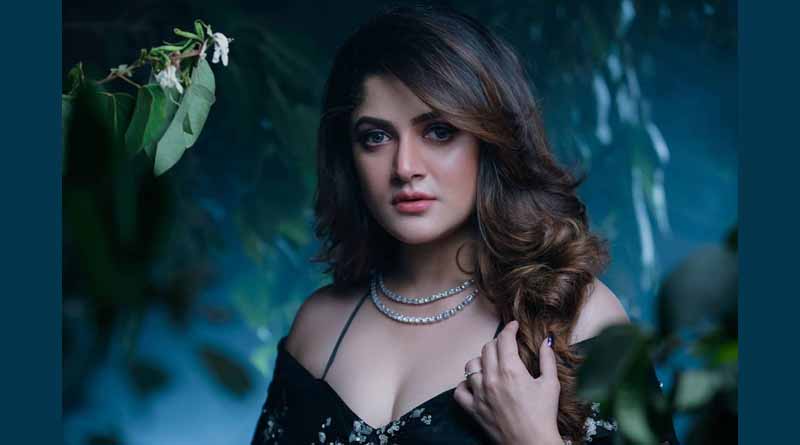 প্রেম মানেই ধোঁকা! ভিডিও পোস্ট করে ফের ট্রোলড শ্রাবন্তী