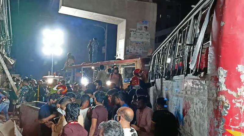 ঢাকার মগবাজারে ভয়াবহ বিস্ফোরণে মৃত ৩, জখম কমপক্ষে ৪০ জন