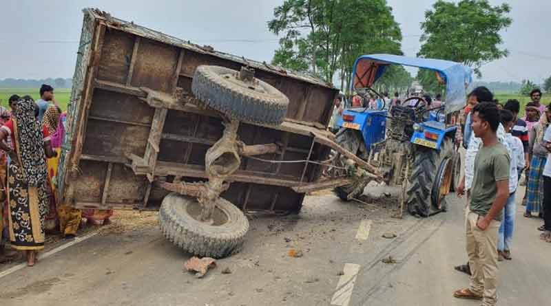 বিয়েবাড়ি থেকে ফেরার পথে মেমারিতে দুর্ঘটনা, প্রাণহানি মা, ছেলে-সহ ৩ জনের
