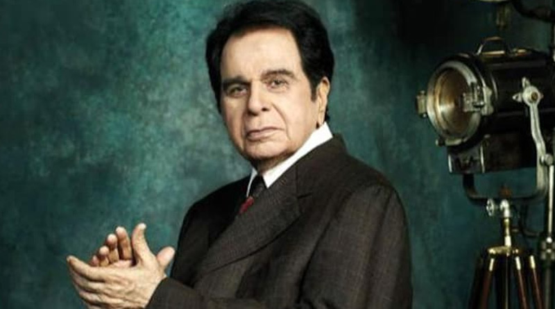 actor Dilip kumar buried with state honour in presence of family, friends | Sangbad Pratidin